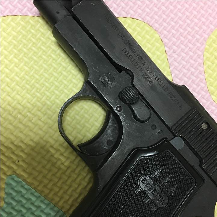モデルガン